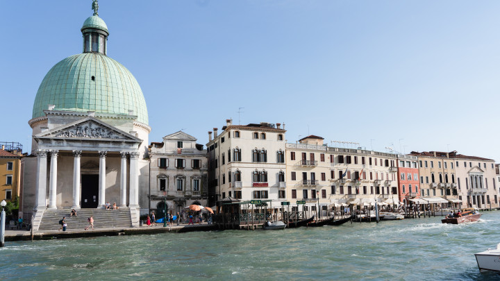 Meeting risparmio gestito e bancassicurazione 2023 foto esterno di Venezia